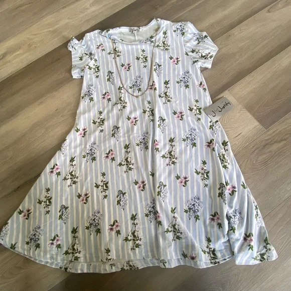 J for justify floral dress hotsell